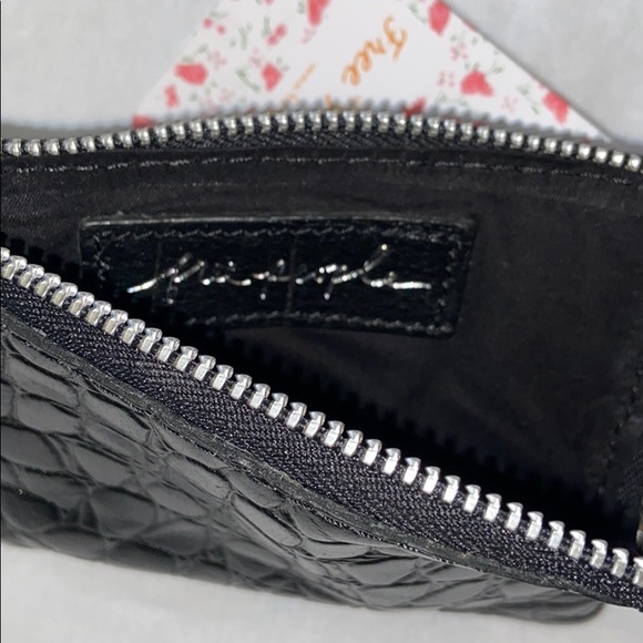 sold elsewhere - Picture 3 of 4